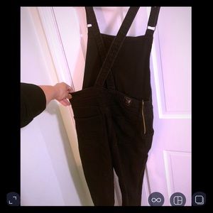 Levi’s Denizen Skinny Black Overalls - Large